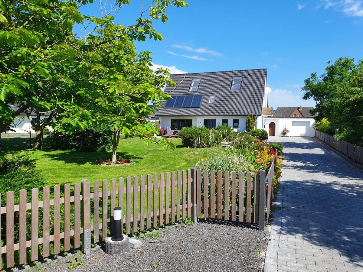 Ferienhaus Meerblick Pellworm Bagian luar foto
